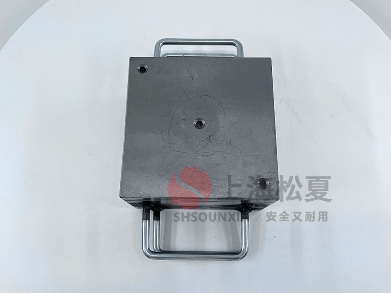 化工管道工程用軟件管接頭